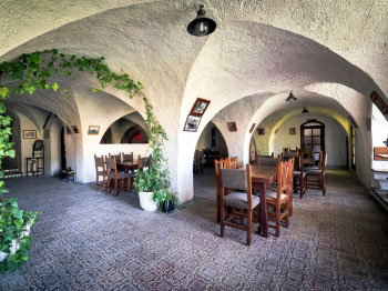 RESTAURANTE CUEVA DE MASAGÓ 